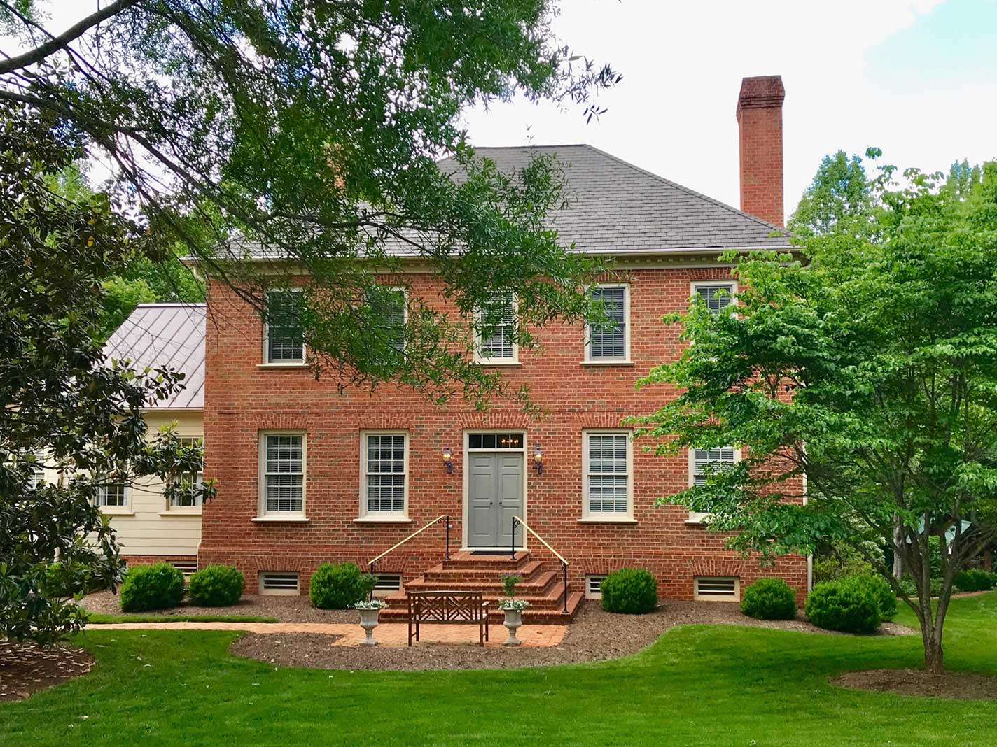 100 Years of Virginia Gardens Wine and Country Life