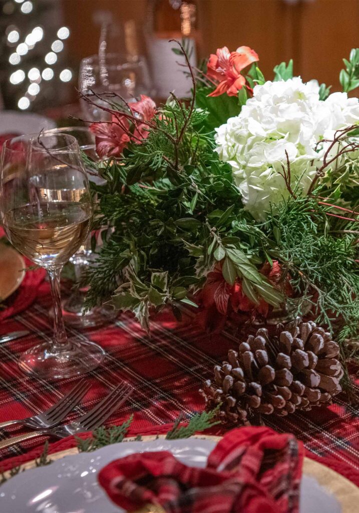 Holiday Dinner Table Florals